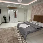 Giza Royale Apartment 3Br