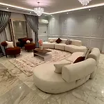 Giza Royale Apartment 3Br