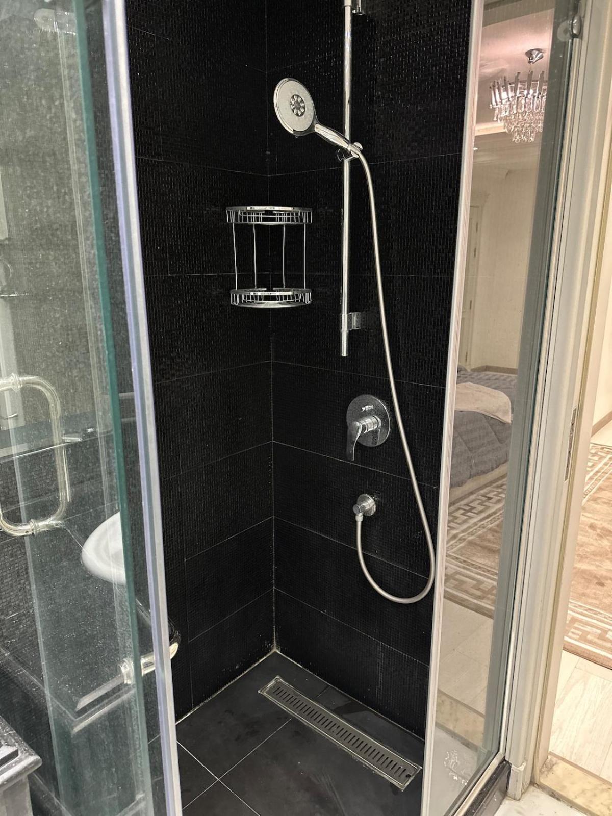 Giza Royale 3br