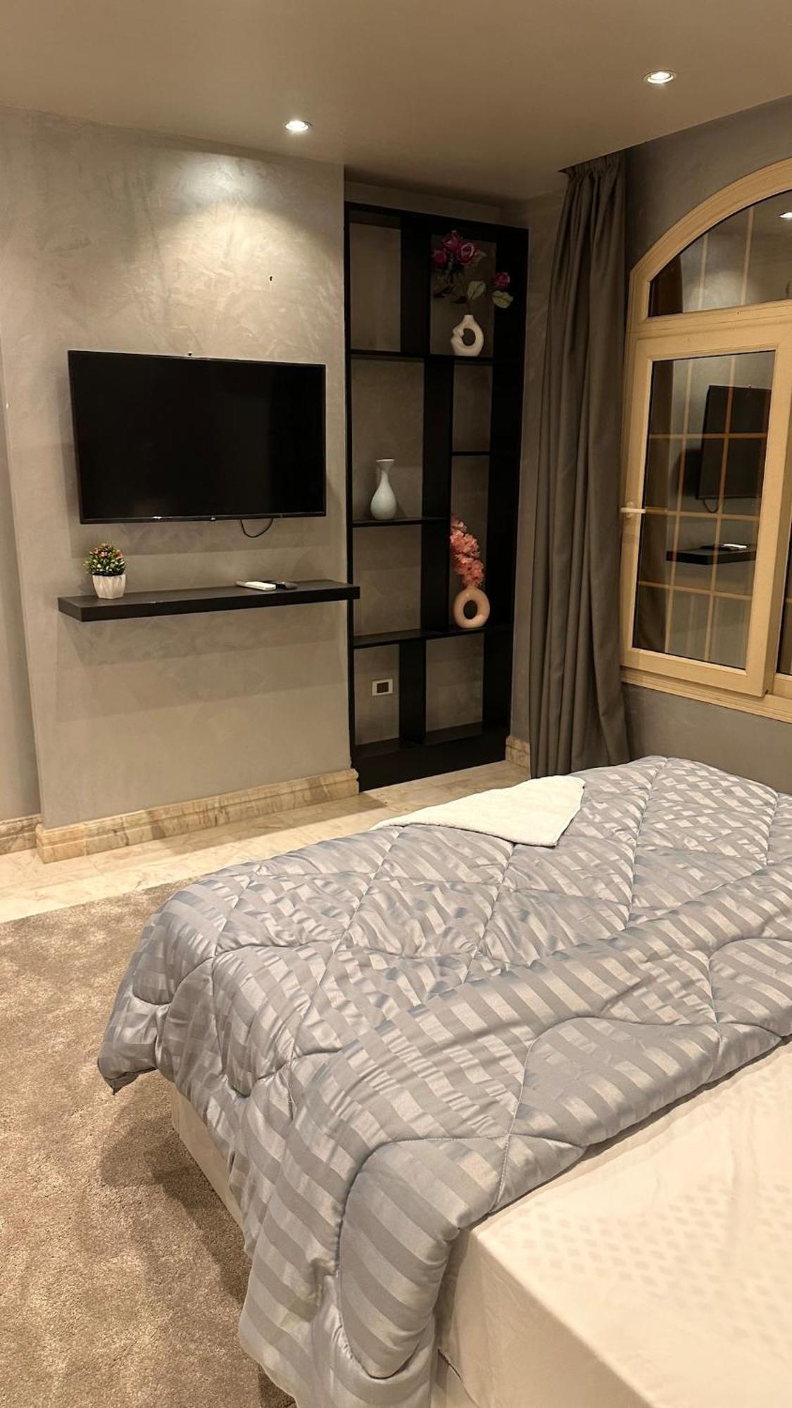 Giza Royale 3br Apartment Cairo
