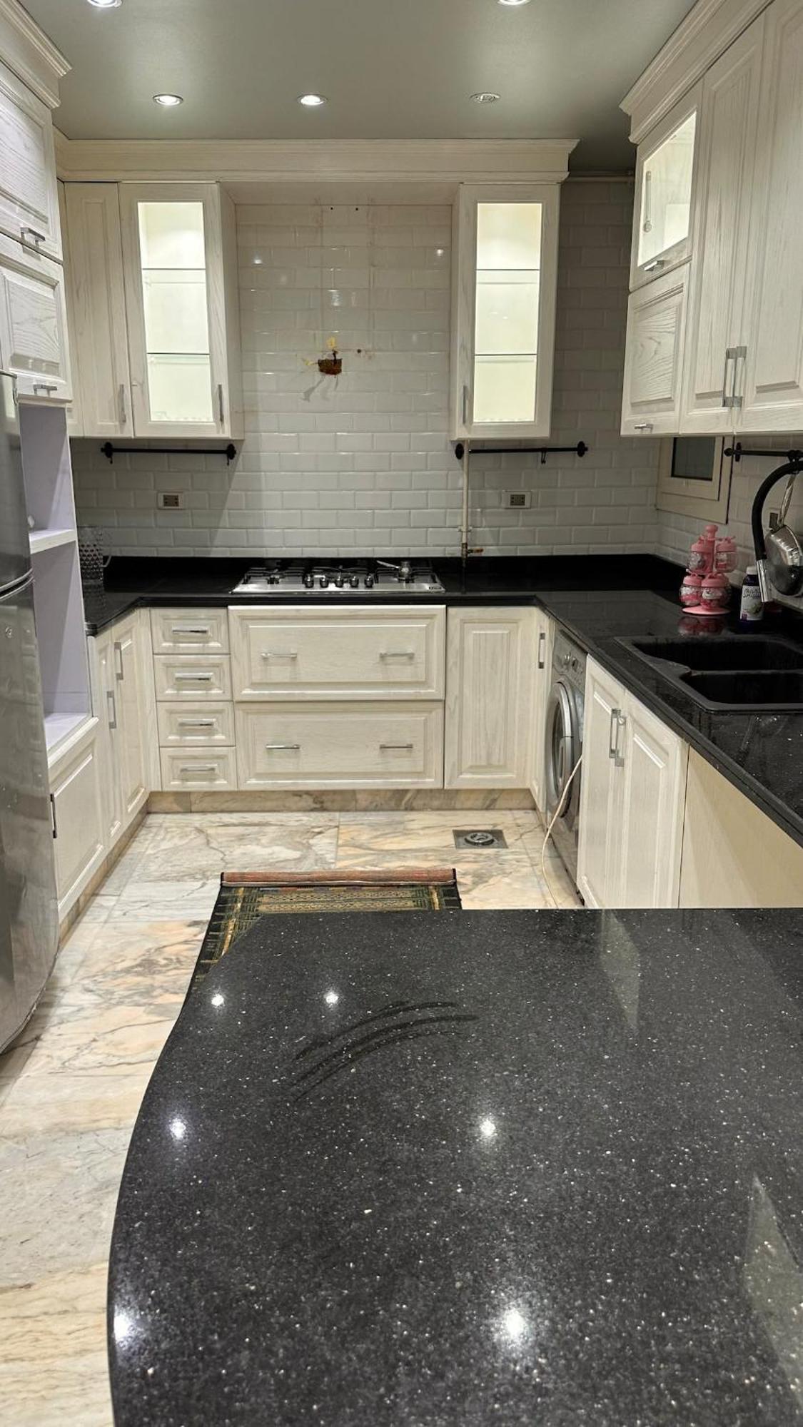 Apartment Giza Royale 3br *