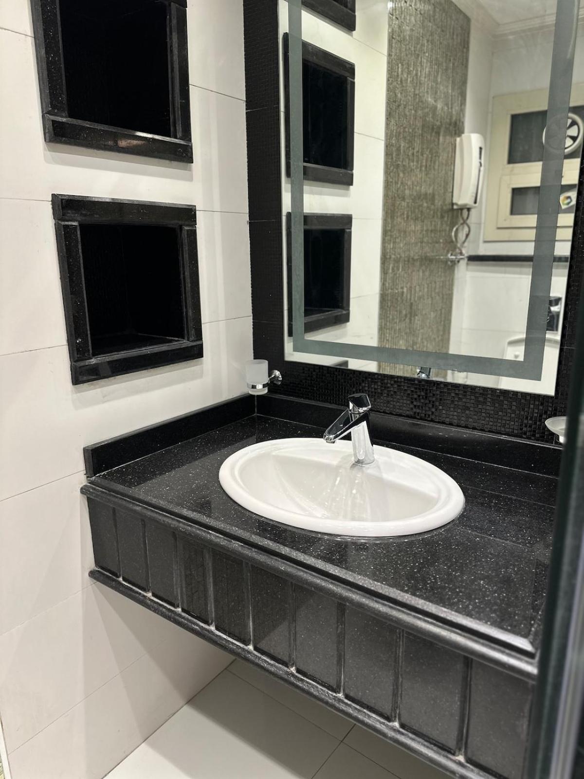 Giza Royale 3br Cairo